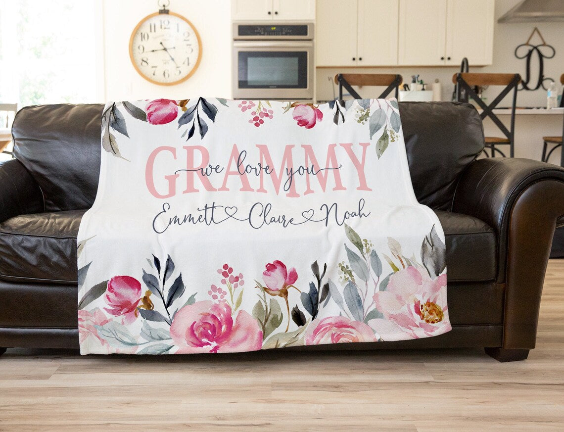 Personalized Flora Mom/Nana/Auntie We Love You Blanket Rose