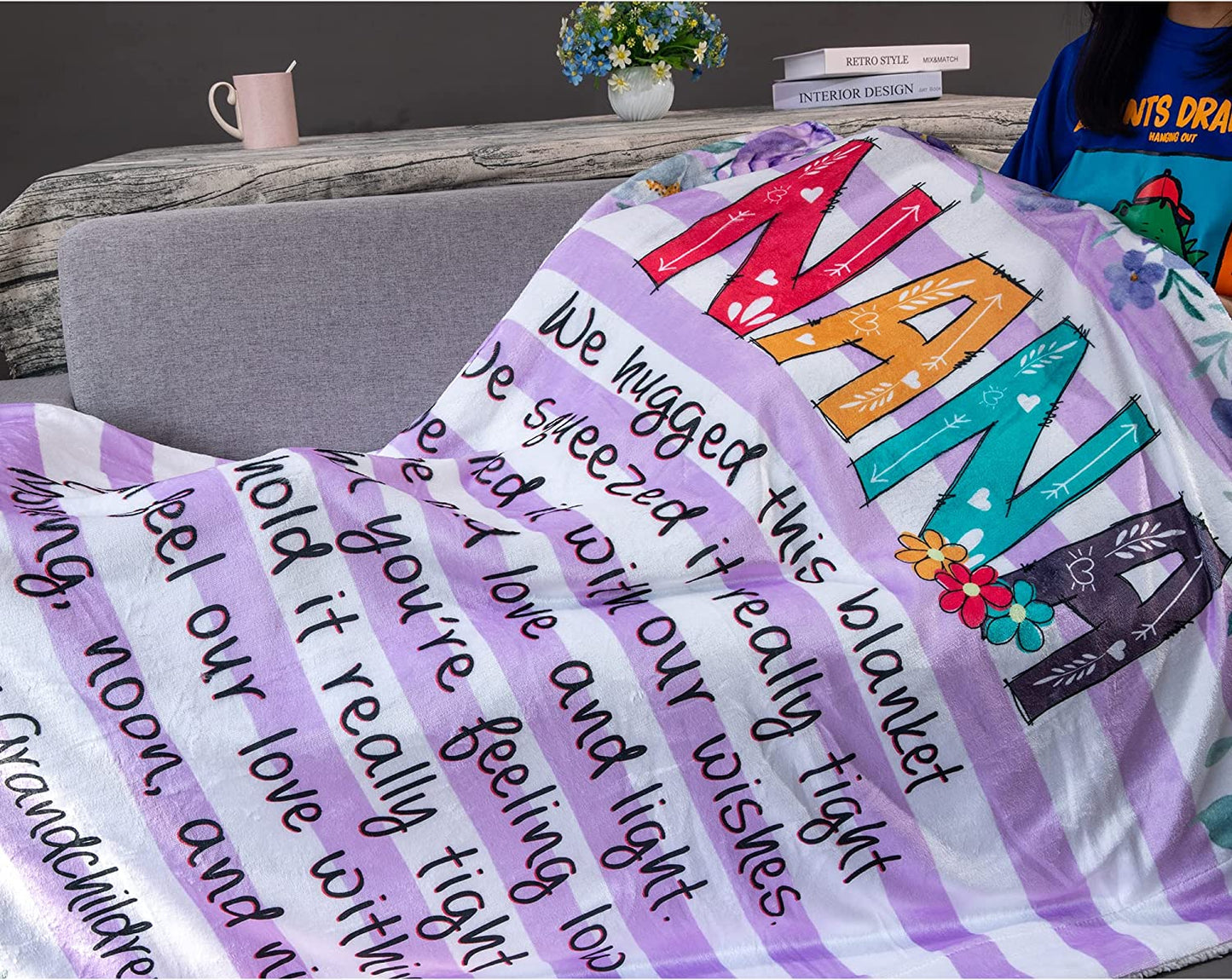 Personalized  Flora Mom/Nana/Auntie We Love You Blanket ｜110440